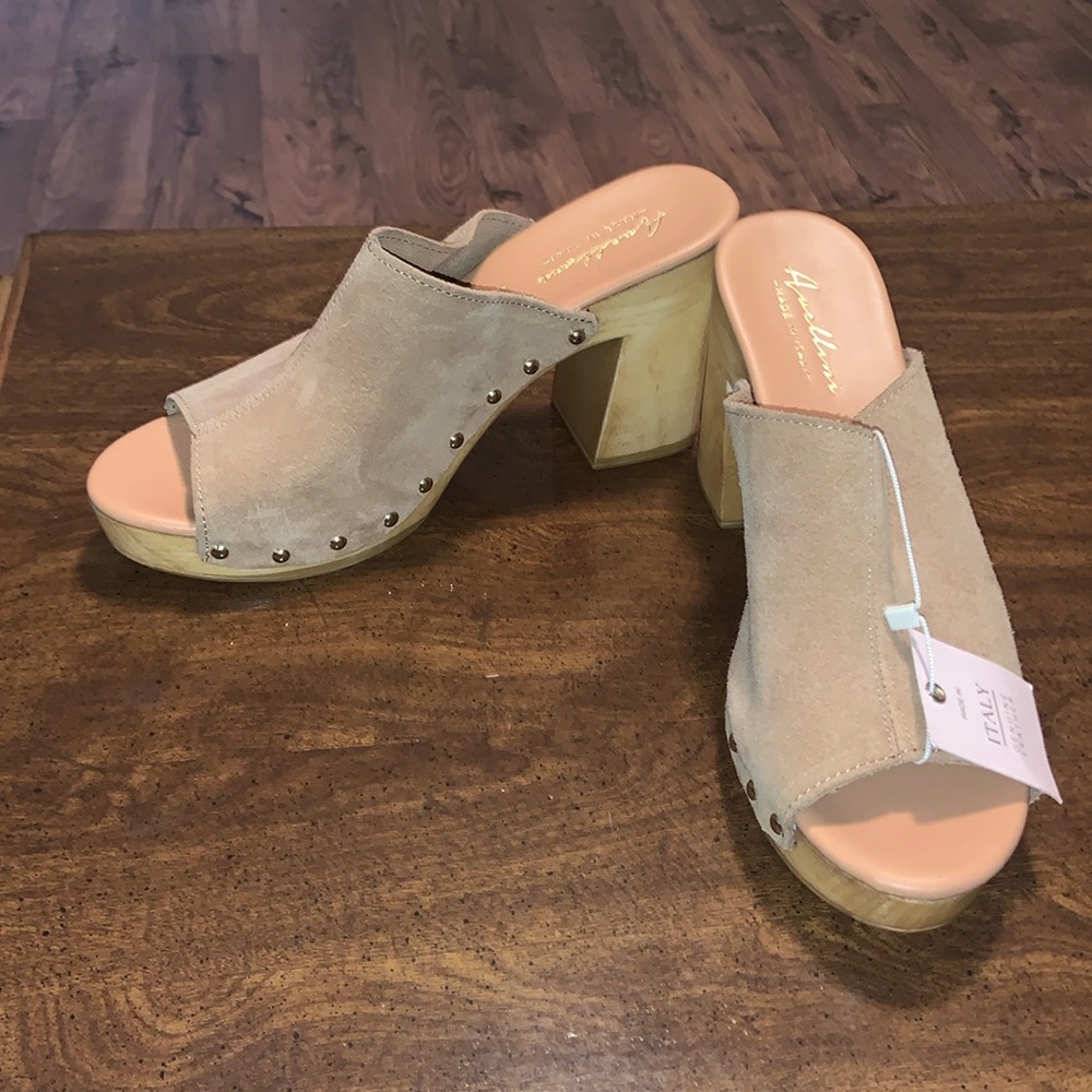 Avellini Women's Tan Heeled Mules
